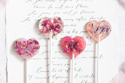 Edible Flower Lollipop Wedding Favours Guide-Emily's Lollies