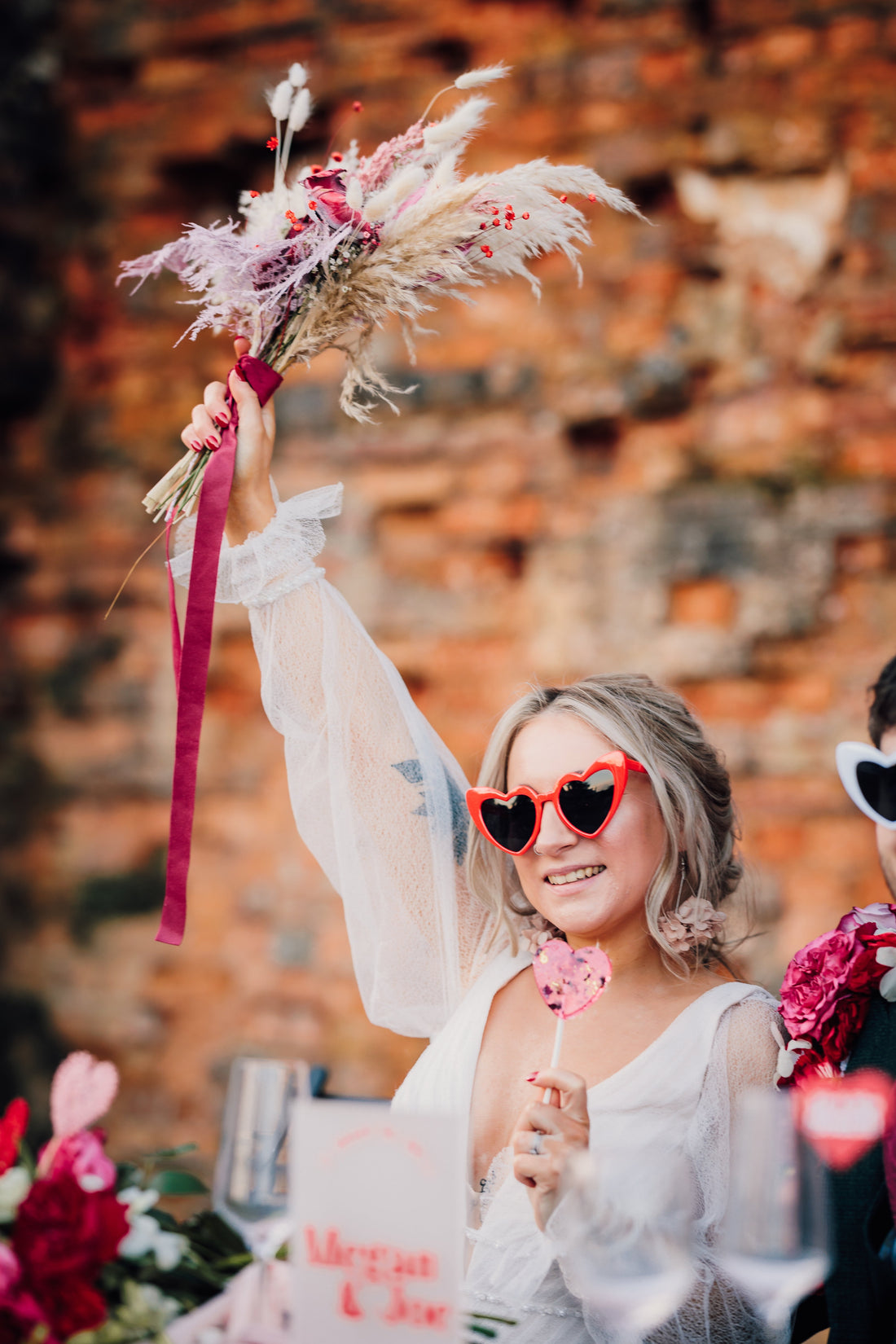 How To Match Your Lollipops To Your Wedding Design-Emily's Lollies